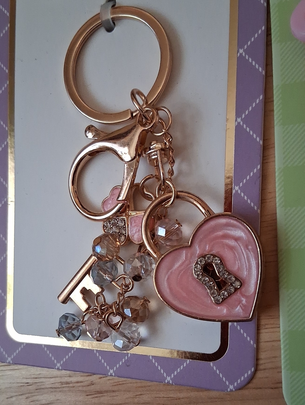 2 Keychains - Picture 3 of 5